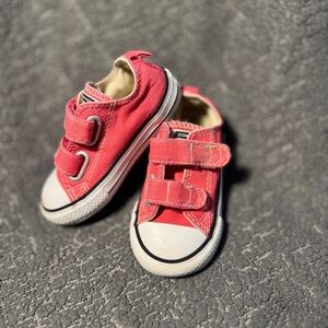 Converse Kids Velcro Pink Sneakers, toddler sz 6